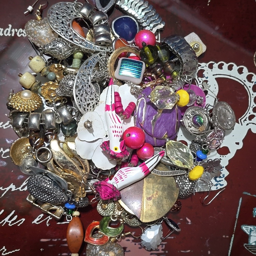 Lot Of Earring Sets Vintage Wearable Modern Contemporary Included